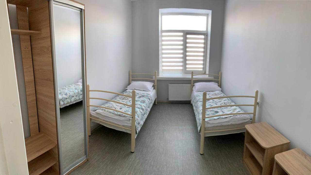 Good Rest Hostel Chemerivtsi Kültér fotó