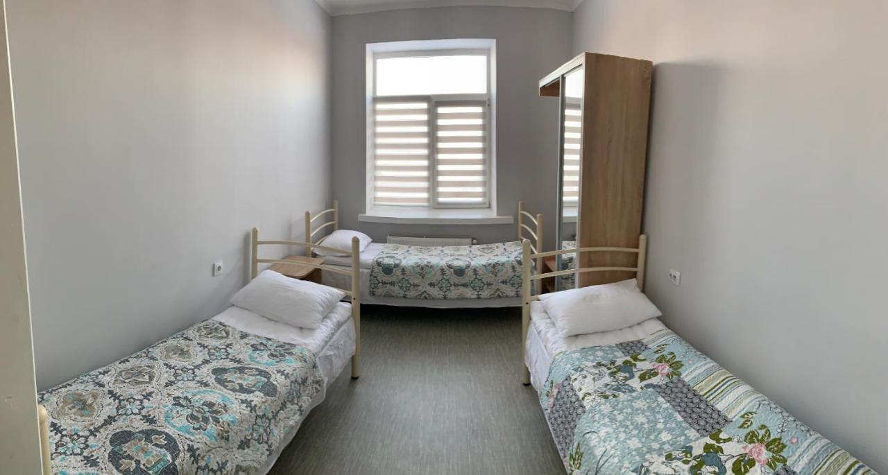 Good Rest Hostel Chemerivtsi Kültér fotó