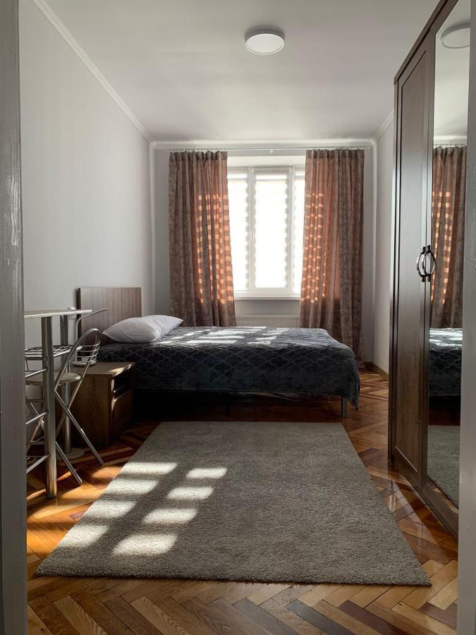 Good Rest Hostel Chemerivtsi Kültér fotó